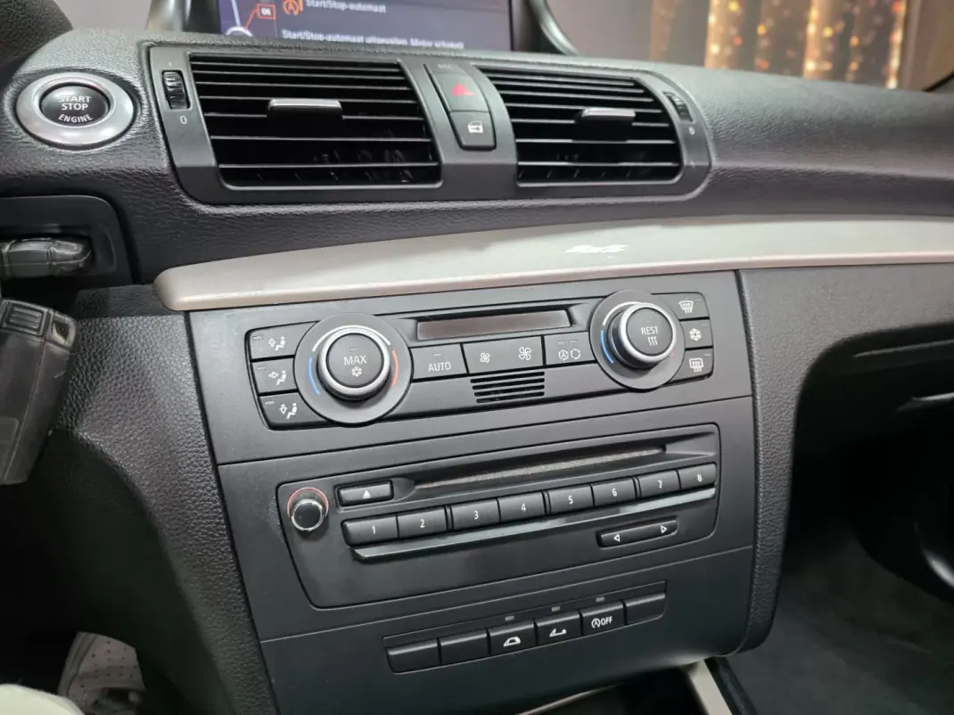 BMW 118 2009 - 13900 EUR, 163000 km - AUTO.MOTO.pt - 163000km - foto 5 de 20