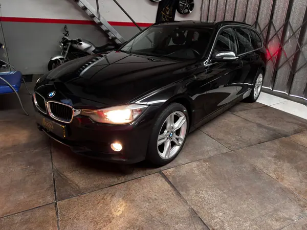BMW 318 d Touring 2013 Diesel