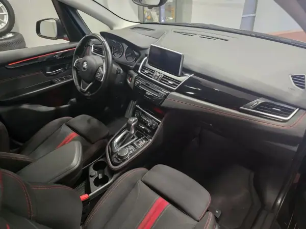 BMW 218 Active Tourer 2015 - 15890 EUR, 162866 km - AUTO.MOTO.pt - 162866km - foto 14 de 47