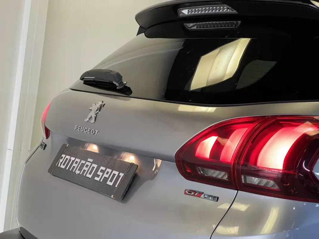 Peugeot 2008 2016 - 10990 EUR, 60000 km - 60000km - foto 40 de 60