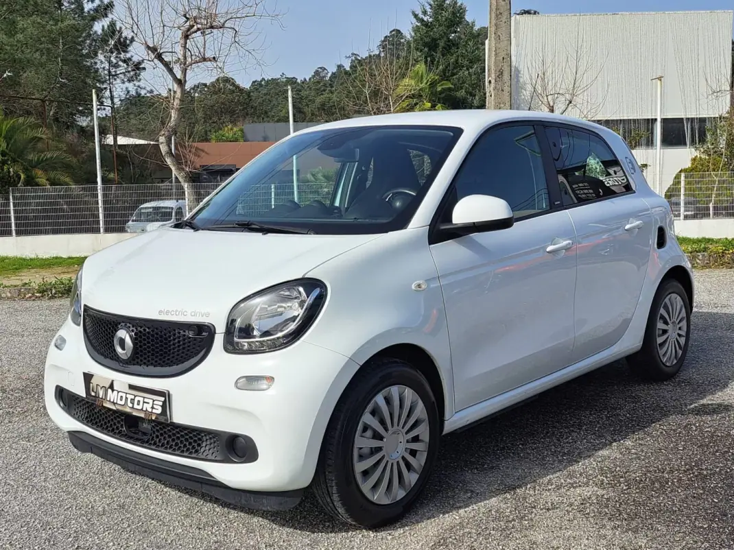 Smart ForFour 2018 - 10250 EUR, 49344 km - AUTO.MOTO.pt - 49344km - foto 5 de 43