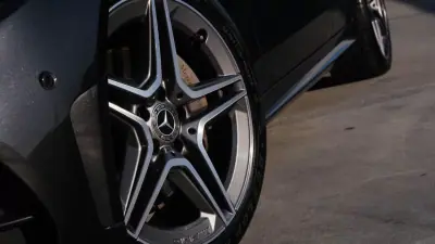 Mercedes-Benz C 220 2020 - 29000 EUR, 169000 km - AUTO.MOTO.pt - 169000km - foto 6 de 42