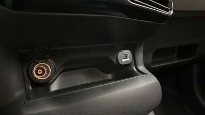 Citroën C4 Cactus 2020 - 10990 EUR, 176794 km - AUTO.MOTO.pt - 176794km - foto 13 de 27