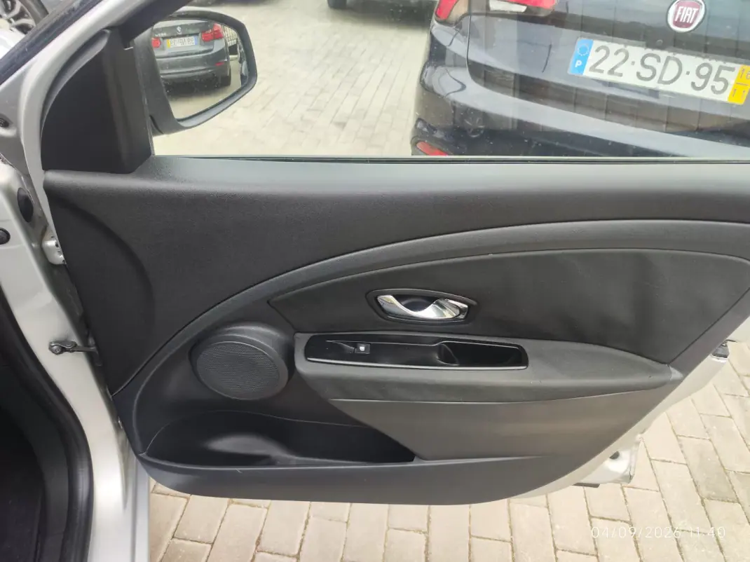 Renault Mégane 2013 - 5980 EUR, 251000 km - 251000km - foto 12 de 36