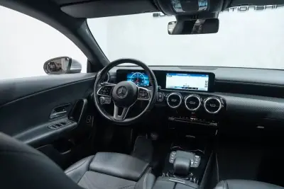 Mercedes-Benz CLA 180 2023 - 29950 EUR, 70000 km - AUTO.MOTO.pt - 70000km - foto 17 de 43