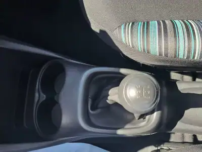 Citroën C1 2018 - 9500 EUR, 80000 km - AUTO.MOTO.pt - 80000km - foto 37 de 39