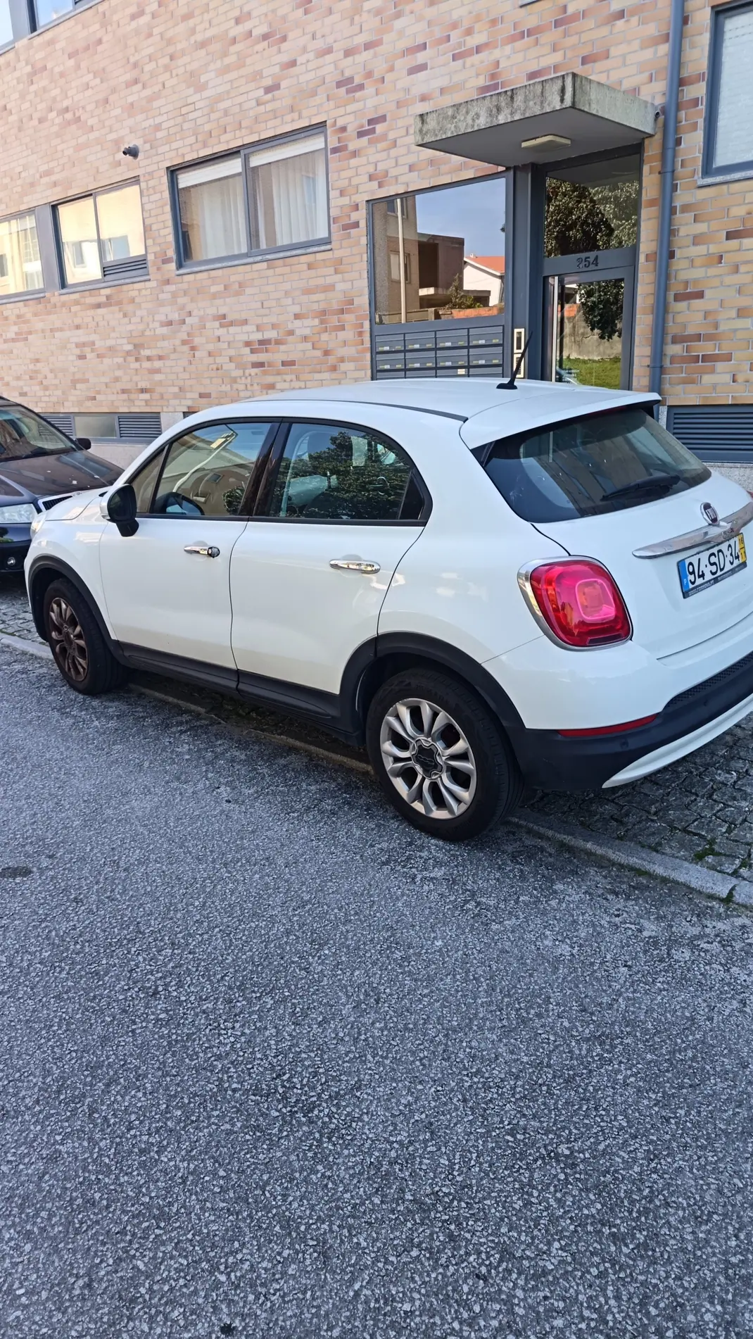 Fiat 500X 2016 - 8500 EUR, 140000 km - AUTO.MOTO.pt - 140000km - foto 3 de 6