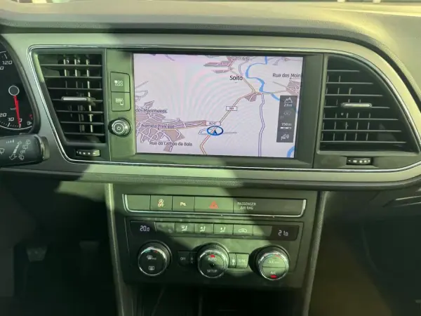 SEAT Leon ST 2020 - 13000 EUR, 124384 km - AUTO.MOTO.pt - 124384km - foto 12 de 24