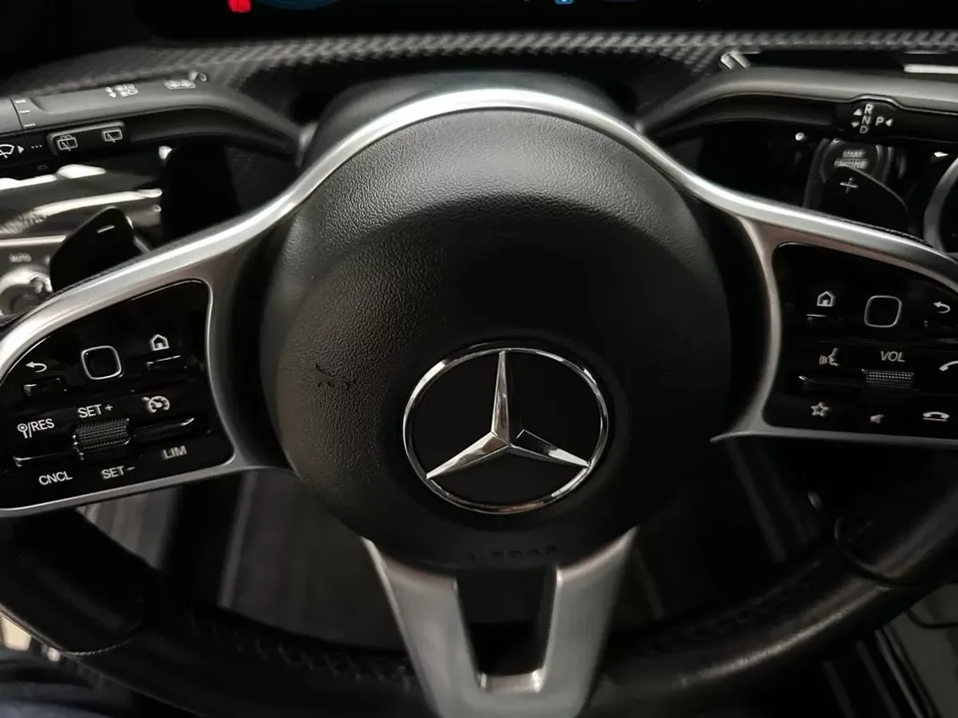 Mercedes-Benz CLA 180 2021 - 28800 EUR, 99800 km - AUTO.MOTO.pt - 99800km - foto 16 de 20