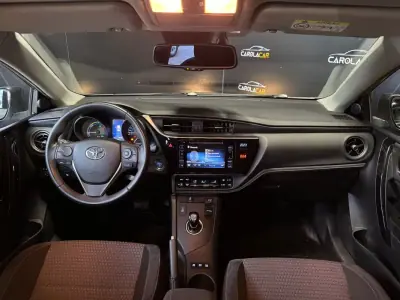 Toyota Auris Touring Sports 2017 - 15950 EUR, 100000 km - AUTO.MOTO.pt - 100000km - foto 10 de 22