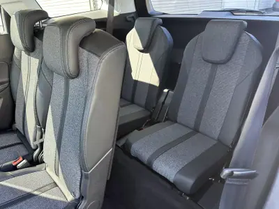 Peugeot 5008 2018 - 14900 EUR, 190000 km - 190000km - foto 31 de 73