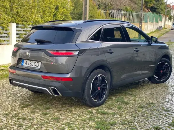 DS DS7 Crossback 2021 - 26990 EUR, 80618 km - AUTO.MOTO.pt - 80618km - foto 3 de 25
