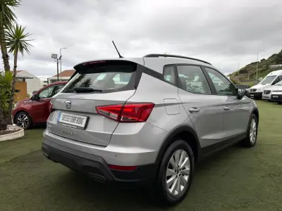 SEAT Arona 2023 — foto 5 de 15
