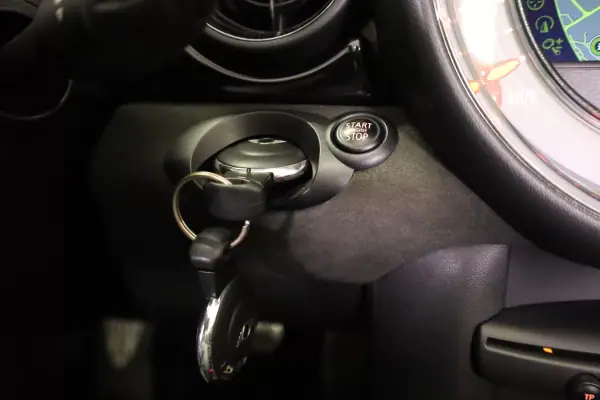 MINI John Cooper Works 2015 - 22950 EUR, 65169 km - AUTO.MOTO.pt - 65169km - foto 49 de 50
