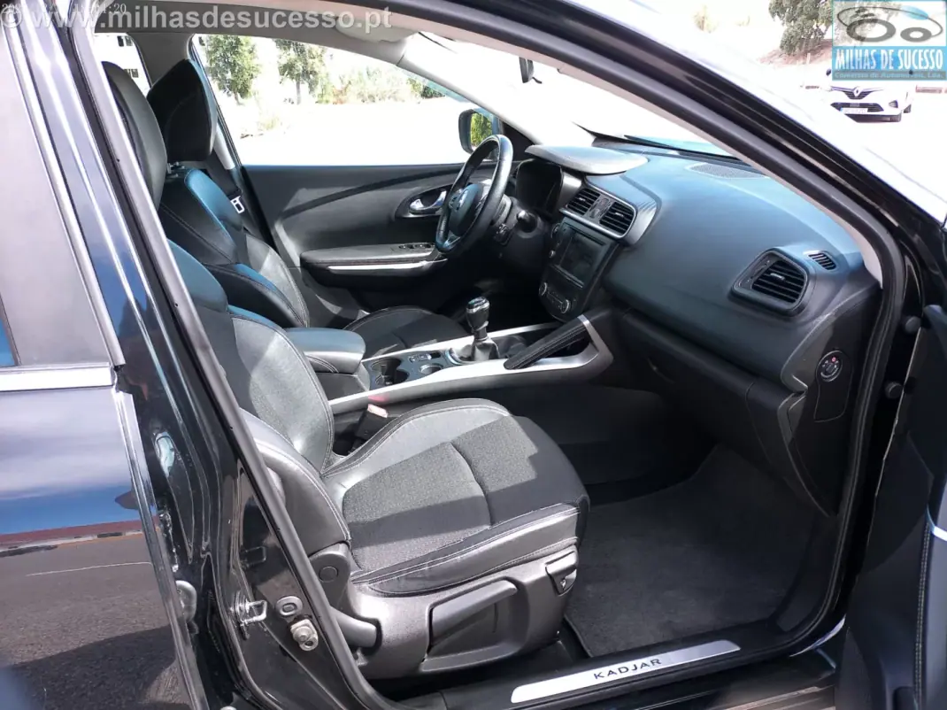 Renault Kadjar 2018 - 13850 EUR, 104000 km - 104000km - foto 13 de 19