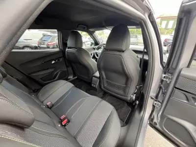 Peugeot e-2008 2025 - 32950 EUR, 80 km - AUTO.MOTO.pt - 80km - foto 38 de 68