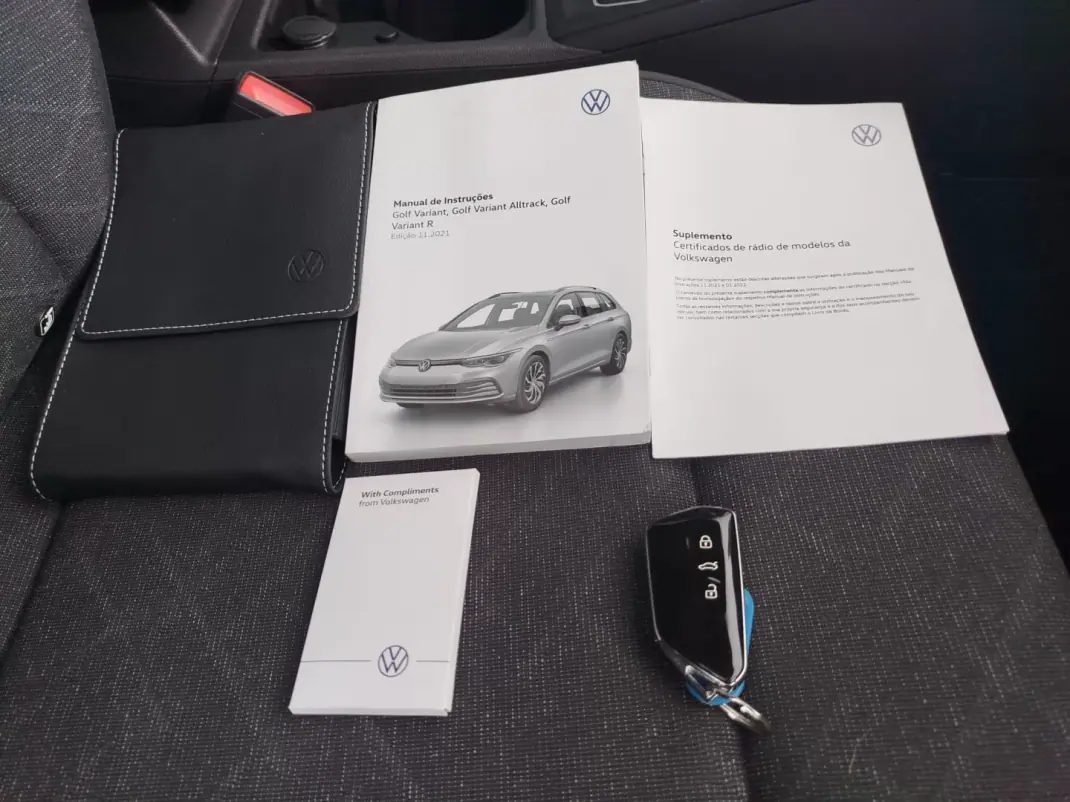 Volkswagen Golf Variant 2022 - 22750 EUR, 105987 km - AUTO.MOTO.pt - 105987km - foto 16 de 20
