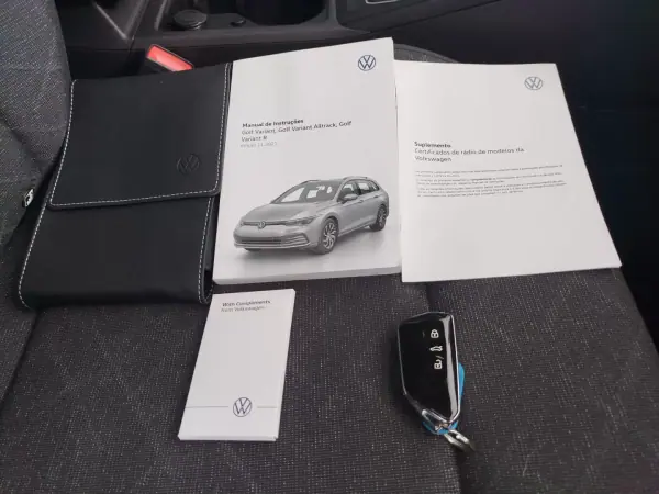 Volkswagen Golf Variant 2022 - 22750 EUR, 105987 km - AUTO.MOTO.pt - 105987km - foto 16 de 20