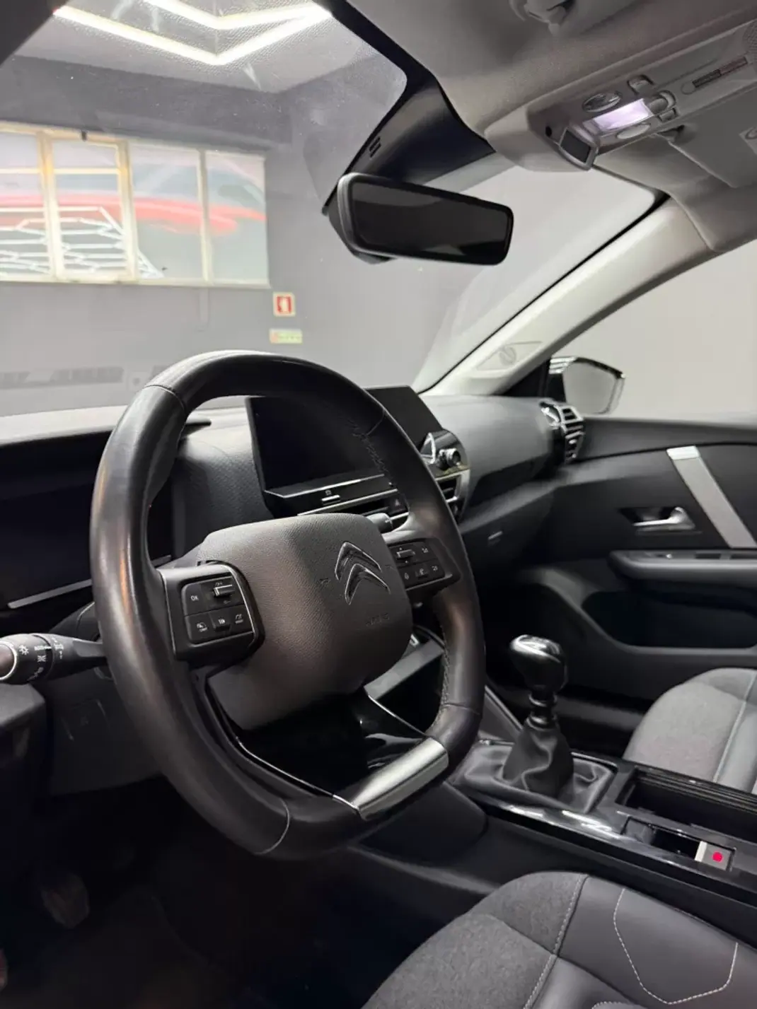 Citroën C4 2023 - 18800 EUR, 36418 km - 36418km - foto 12 de 19
