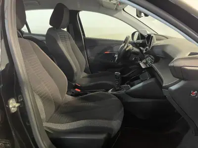 Peugeot 208 2022 - 14700 EUR, 131000 km - AUTO.MOTO.pt - 131000km - foto 14 de 29