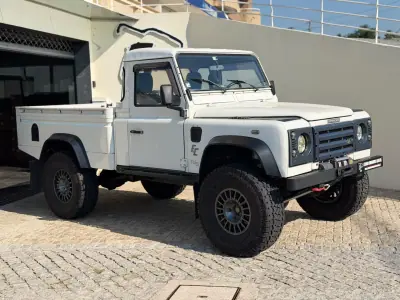 Land Rover Defender 1998 - 29950 EUR, 292361 km - foto 2 de 27