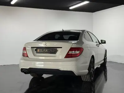 Mercedes-Benz C 250 2011 - 18500 EUR, 193000 km - AUTO.MOTO.pt - 193000km - foto 13 de 22