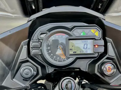 Kawasaki Versys 2015 - 8490 EUR, 79000 km - AUTO.MOTO.pt - 79000km - foto 10 de 22
