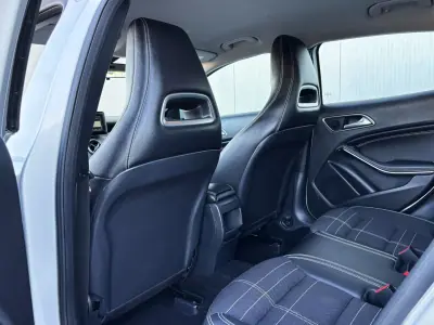 Mercedes-Benz GLA 200 2015 - 20750 EUR, 124000 km - AUTO.MOTO.pt - 124000km - foto 12 de 34
