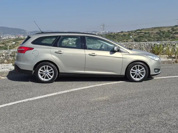 Ford Focus SW 2016 - 10250 EUR, 142148 km - 142148km - foto 20 de 20