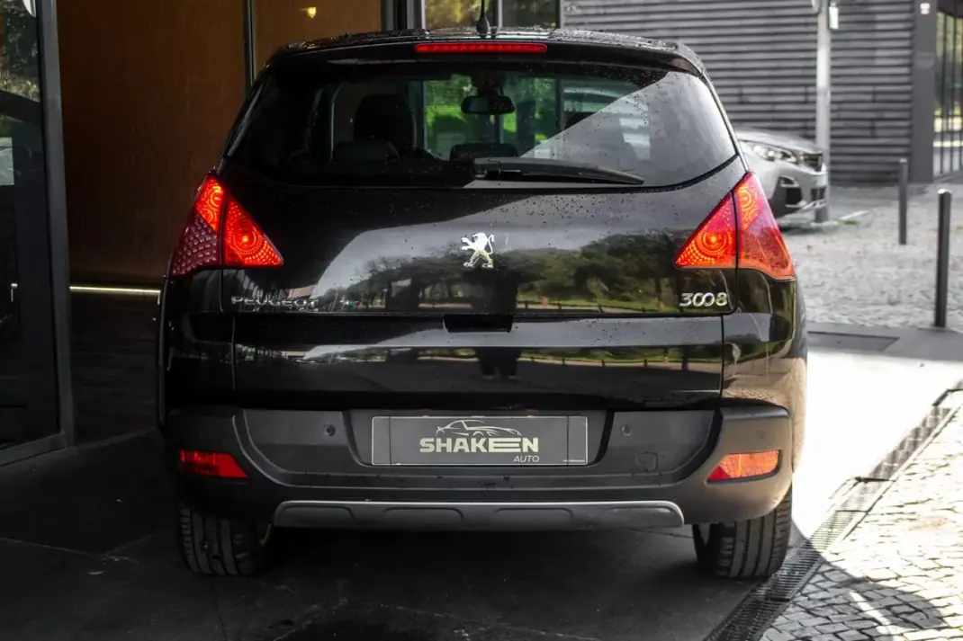 Peugeot 3008 2012 - 6900 EUR, 286405 km - AUTO.MOTO.pt - 286405km - foto 7 de 35