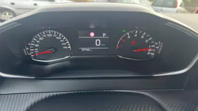 Peugeot 208 2023 - 18800 EUR, 57000 km - AUTO.MOTO.pt - 57000km - foto 9 de 23
