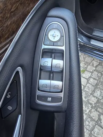 Mercedes-Benz S 350 2017 - 42950 EUR, 142000 km - AUTO.MOTO.pt - 142000km - foto 8 de 19
