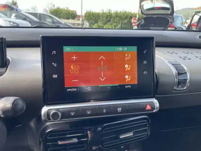 Citroën C4 Cactus 2019 - 12995 EUR, 70182 km - AUTO.MOTO.pt - 70182km - foto 28 de 37