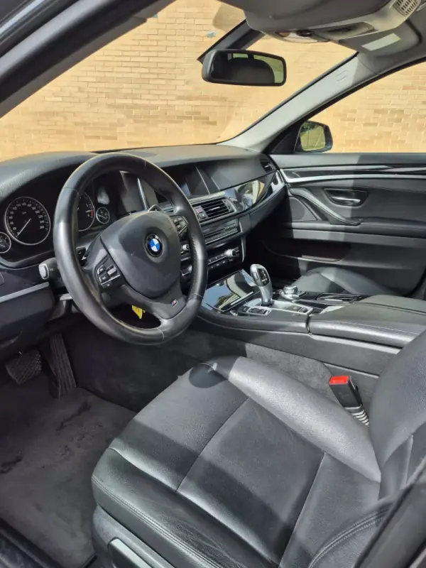 BMW 520 2017 - 20480 EUR, 135000 km - AUTO.MOTO.pt - 135000km - foto 2 de 13