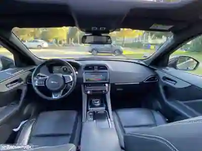 Jaguar F-Pace 2017 - 22500 EUR, 160000 km - AUTO.MOTO.pt - 160000km - foto 14 de 14