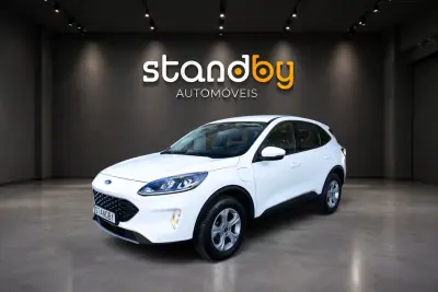 Ford Kuga 2023 — foto 5 de 15