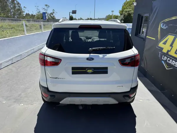 Ford EcoSport 2016 - 7750 EUR, 161000 km - AUTO.MOTO.pt - 161000km - foto 5 de 20