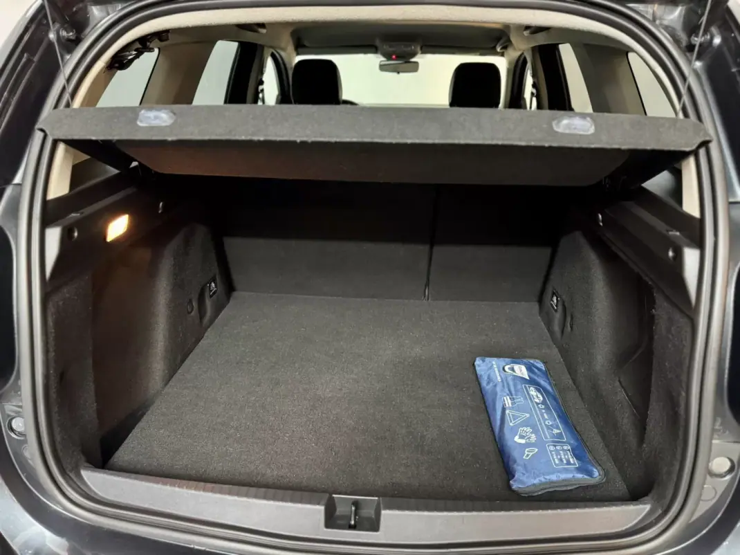 Dacia Duster 2020 - 15750 EUR, 128000 km - AUTO.MOTO.pt - 128000km - foto 58 de 60