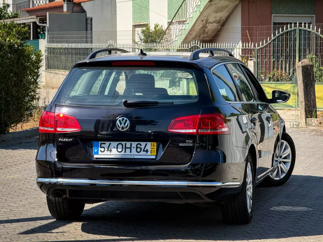 Volkswagen Passat Variant 2014 - 10880 EUR, 202000 km - 202000km - foto 2 de 12