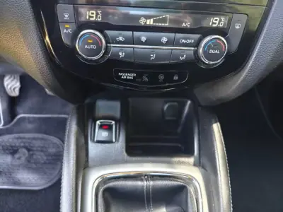 Nissan Qashqai 2016 - 13490 EUR, 159600 km - AUTO.MOTO.pt - 159600km - foto 36 de 39