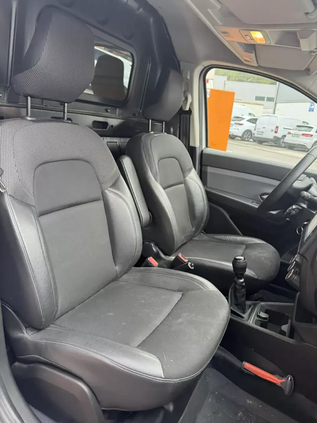 Renault EXPRESS 1.5 Blue dCi 2LUG 2023 - 9900 EUR, 177712 km - AUTO.MOTO.pt - 177712km - foto 10 de 14