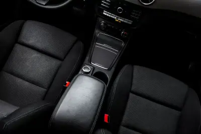 Mercedes-Benz B 250 2017 - 13990 EUR, 85144 km - AUTO.MOTO.pt - 85144km - foto 36 de 44