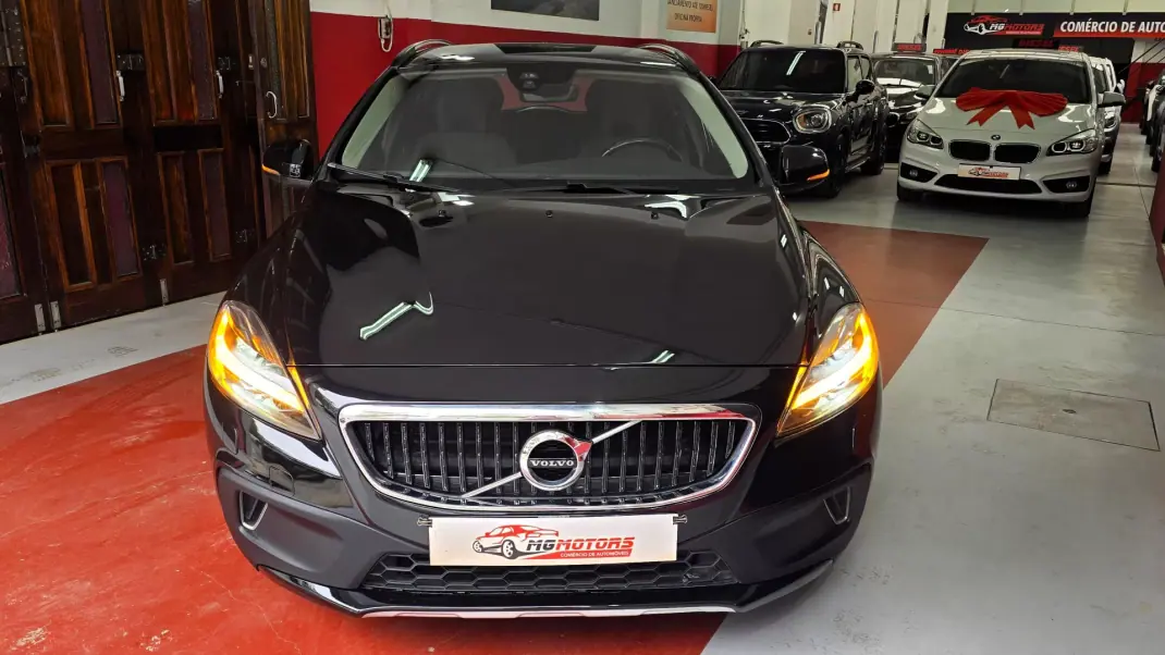 Volvo V40 Cross Country 2017 - 13990 EUR, 169554 km - 169554km - foto 13 de 61