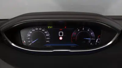 Peugeot 3008 2022 - 21750 EUR, 58000 km - AUTO.MOTO.pt - 58000km - foto 25 de 35