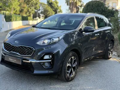 Kia Sportage 2020 - 18999 EUR, 40000 km - AUTO.MOTO.pt - 40000km - foto 2 de 15