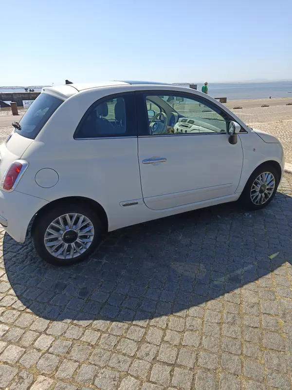 Fiat 500 2014 - 6999 EUR, 136000 km - AUTO.MOTO.pt - 136000km - foto 7 de 9