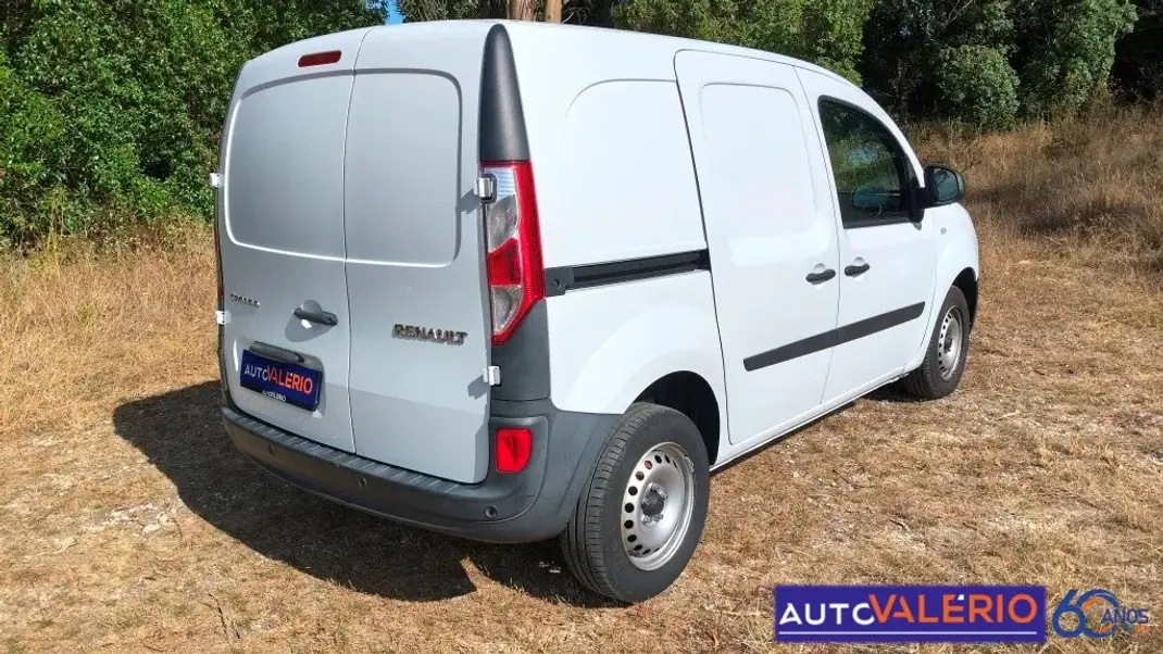 Renault Kangoo 2020 - 12950 EUR, 23421 km - 23421km - foto 6 de 25