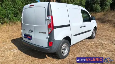 Renault Kangoo 2020 - 11950 EUR, 23421 km - AUTO.MOTO.pt - 23421km - foto 6 de 25