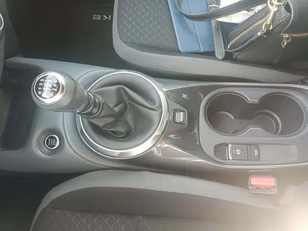 Nissan Juke 2021 - 17900 EUR, 40154 km - AUTO.MOTO.pt - 40154km - foto 12 de 15