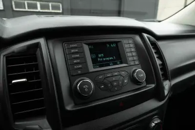 Ford Ranger 2023 - 29999 EUR, 48000 km - AUTO.MOTO.pt - 48000km - foto 15 de 25